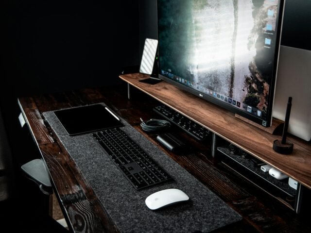 5 Easy Ways to Make Money Online for Beginners (No Experience Needed)